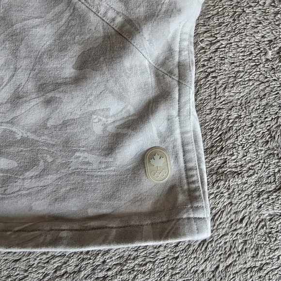 Lululemon All Yours Cropped Hoodie COC Logo size 12 - Picture 10 of 14